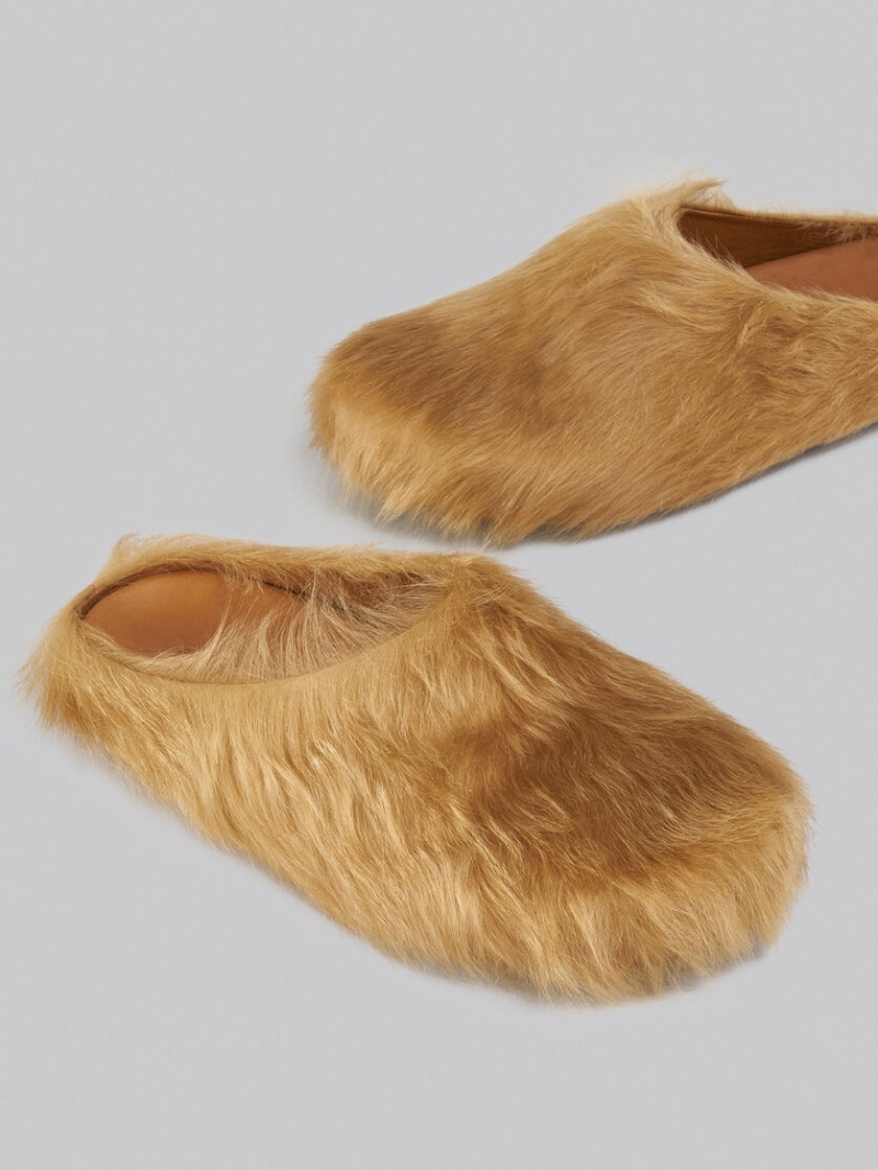 Marni Long Hair Calfskin Fussbett Sabot Beige | QSEWA16926